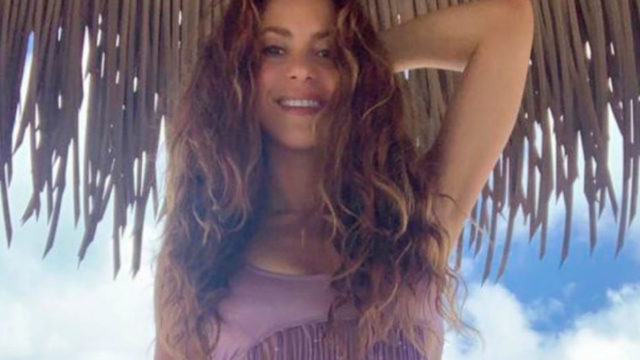 Shakira se luce como diseñadora con un increíble bikini Chismes Today