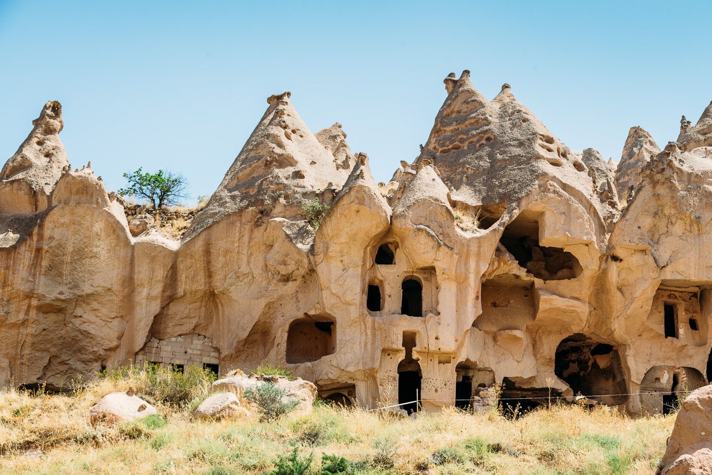 Tienes que conocer la famosa ciudad de las “Chimeneas de hada” 🧚‍♀