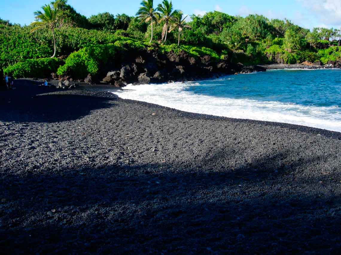 Playas de arena negra 🌴 🖤 - Chismes Today.