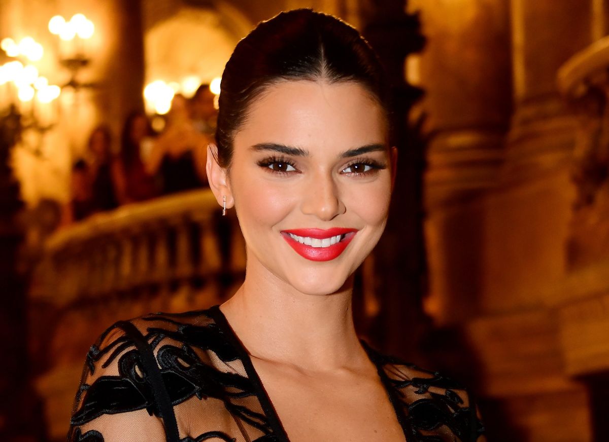 Kendall Jenner lanza su propio tequila 🍹 Chismes Today